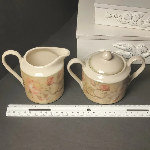 222 FIFTH CREAM & SUGAR⭐ - Picture 5 of 10